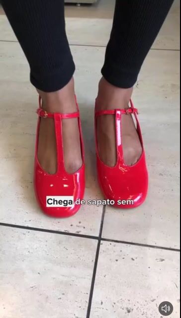 Vídeo de Slingback Couro Verniz Vermelho Carrano 725003