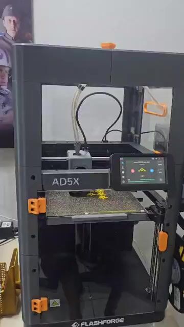 Vídeo de Impressora 3d Flashforge Ad5x Multicolorida Premium Preto COM kit de Fechamento