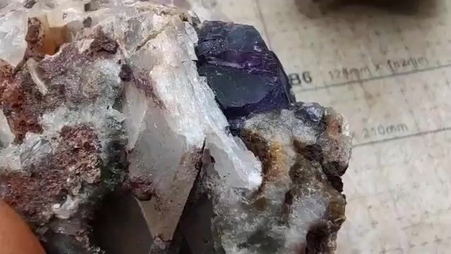 Video de 2 Piezas Fluorita con Calcita Diente de Perro y Mangano Calcita | 1862g