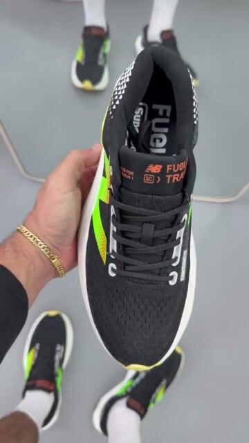 Video de New Balance Fuelcell Trainer Premium