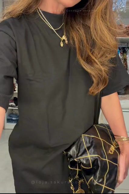 Video de Camiseta Oversize Gola Alta