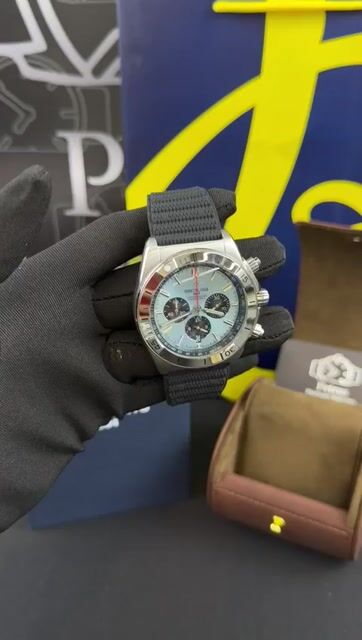 Video de Breitling Super Chronomat 44mm - AÇO/MOSTRADOR AZUL - SILICONE