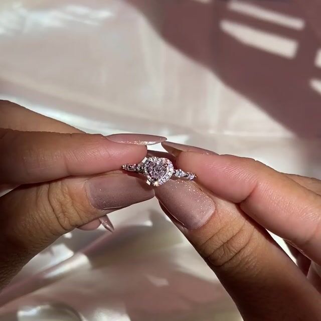 Video de Anel Julia · Prata 925 · Coração Rosa · Solitário
