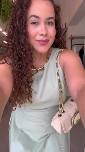 Video de Vestido Longo Feminino Linho Elegante Acinturado