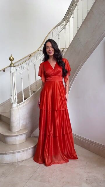 Vídeo de Vestido Longo De Festa Lucile Terracota com Mangas 3/4 de Tule Glitter com Saia em Camadas