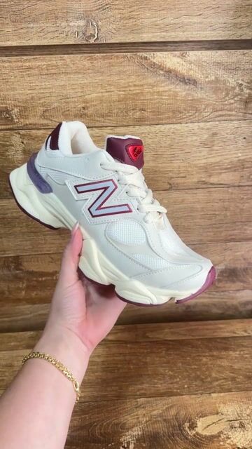 Video de NEW BALANCE 9060 - BORDO