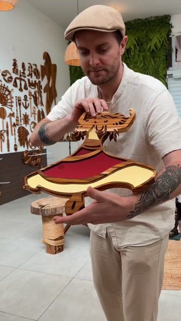 Vídeo de Cigana Espelhada - 45cm Alt