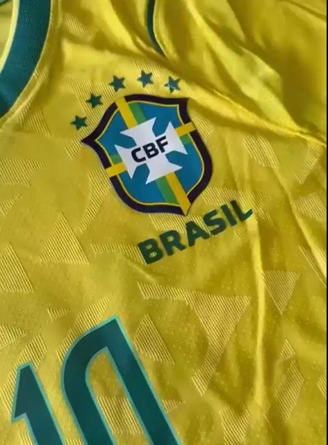 Video de CAMISETA BRASIL 2026/27 TITULAR NEYMAR 10 - TELA JUGADOR