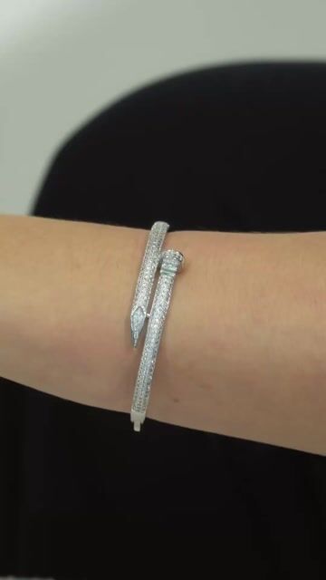 Video de Bracelete Pietra I Banho de Ródio e Zircônias