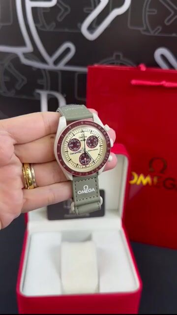 Video de Omega Speedmaster 40mm - RESINA/MOSTRADOR AMARELO - NYLON