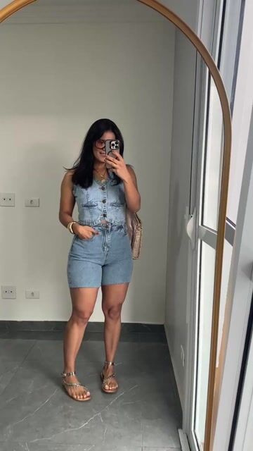 Vídeo de Shorts Bermuda Cintura Alta Jeans Lavagem Clara Ágatha