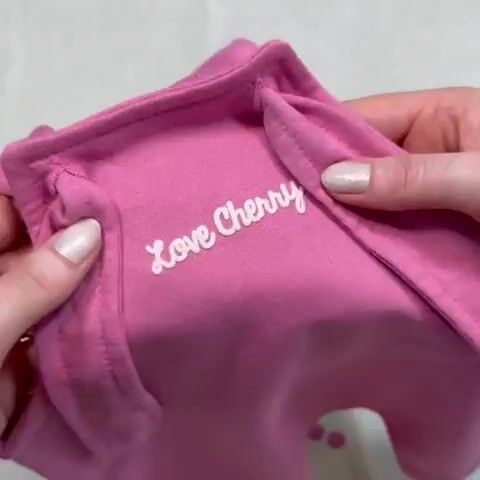 Video de Conjunto Bebê Menina Camiseta e Jardineira Love Cherry