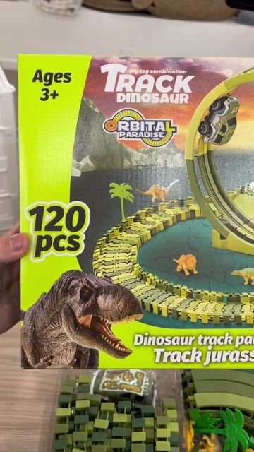 Video de Pista de dinosaurios con autos y figuras