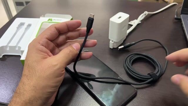 Video de Cable de Datos y de Carga USB Tipo C Carga Ràpida 2 Metros Trenzado