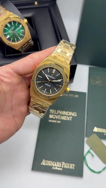Video de Audemars Piguet Royal Oak 42mm - AÇO DOURADO/MOSTRADOR PRETO