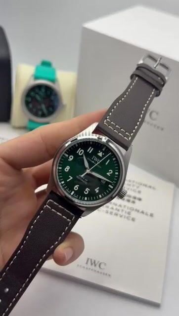 Video de IWC Pilot Mark XX 41mm - Aço/Mostrador Verde - COURO
