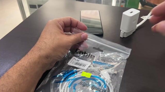Video de Cable de Datos y de Carga USB Tipo C Carga Ràpida 1.2 Metros