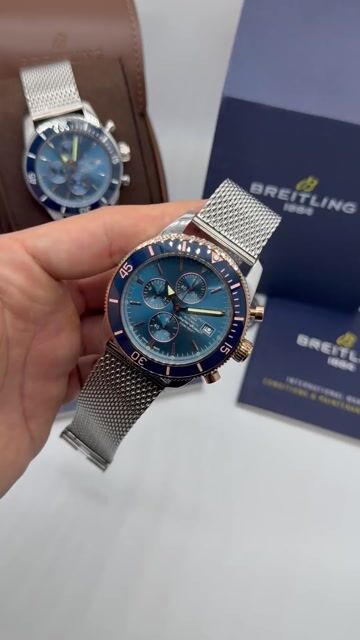 Video de Breitling Superocean Chronograph 44mm - AÇO COM ROSE/MOSTRADOR AZUL