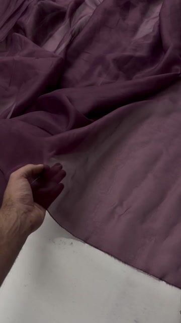Vídeo de Tecido Organza 100% Seda - Vinho Seco
