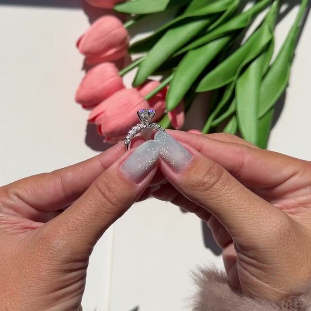 Video de Anel Alice · Prata 925 · Moissanite 2ct · Solitário Pedra Alta