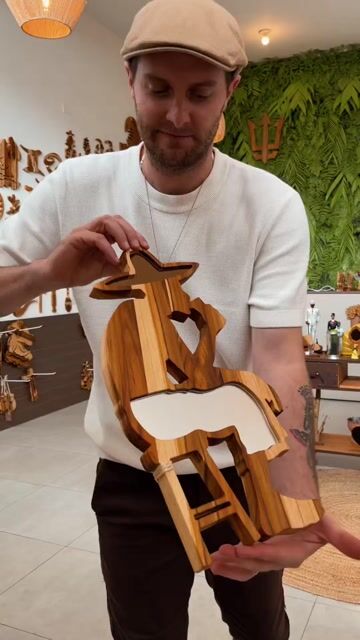 Vídeo de Preto Velho Espelhado - 45cm Alt