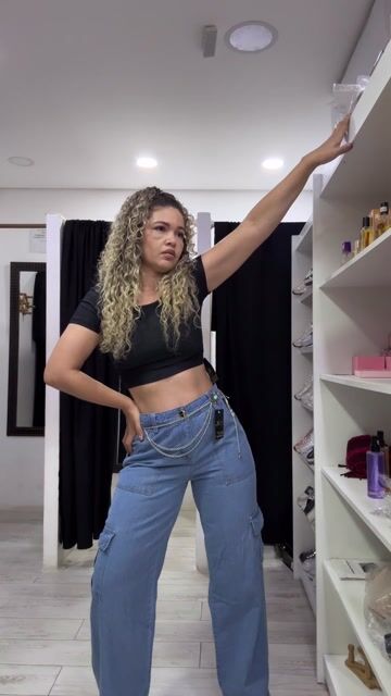 Vídeo de Calça Cargo Clara