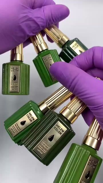 Vídeo de Kit Esmalte em Gel Helen Color Diamond Nivelável Nº55 ao 60 UV/LED