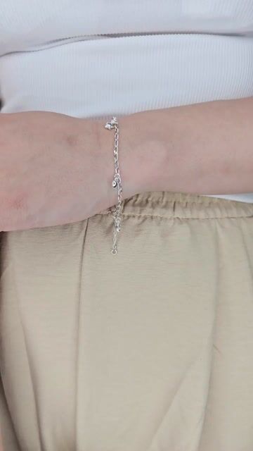 Video de Pulsera Plata 925 Dijes Corazones Y Estrellas Inflados C1986 Plateado 5.4 Cm 17 Cm