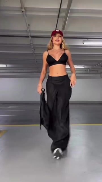 Video de Conjunto Colete Top e Calça em Linho