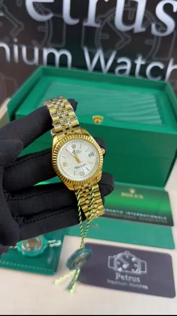 Video de Land Dweller 33mm - AÇO DOURADO/MOSTRADOR BRANCO