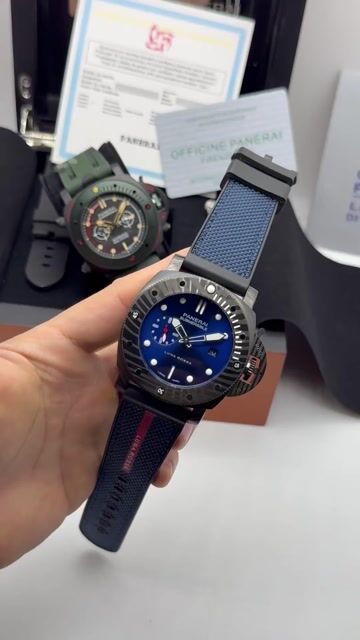 Video de Panerai Submersible Luna Rossa 47mm - AÇO PRETO/MOSTRADOR AZUL - NYLON