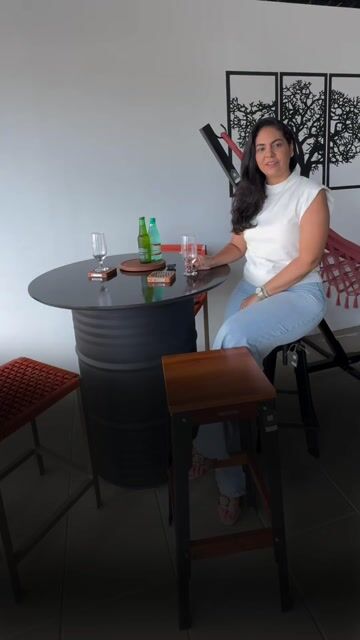 Video de Porta Copos de Madeira e Inox Brabus | Porta Copos Moderno para Mesa, Área Gourmet e Bar - Unitário