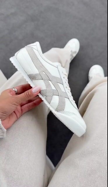 Vídeo de Onitsuka Tiger Couro Legítimo Off/Cinza