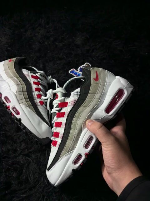 Video de Air Max 95 Smoke Grey