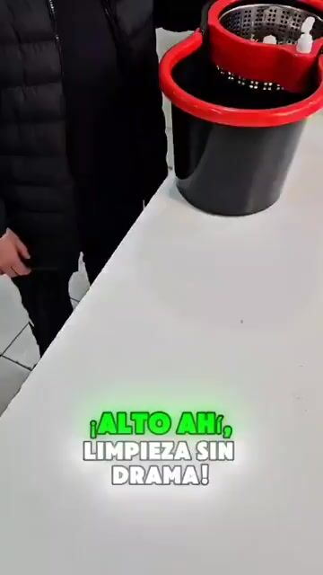 Video de MOPA REDONDA CON RUEDAS | Balde Escurridor y Palo 1.45 Mts