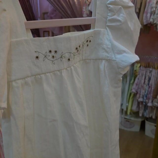 Video de BLUSA JULIETA