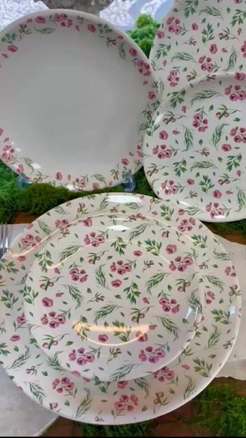 Video de Kits com 8 e 12 Unidades Pratos Coup Rasos e Sobremesa - Coleção Rosa Alleanza