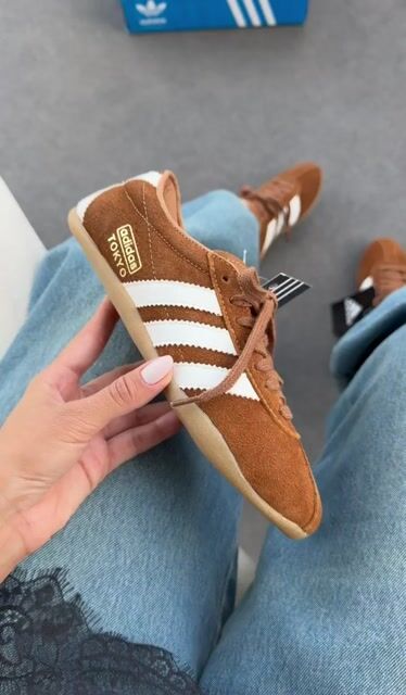 Vídeo de Adidas Tokyo Caramelo Couro FORMA PEQUENA