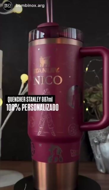 Video of QUENCHER STANLEY 887ml FULL GRABADO
