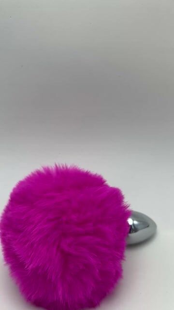Vídeo de Plug Anal Em Aço Com Pompom