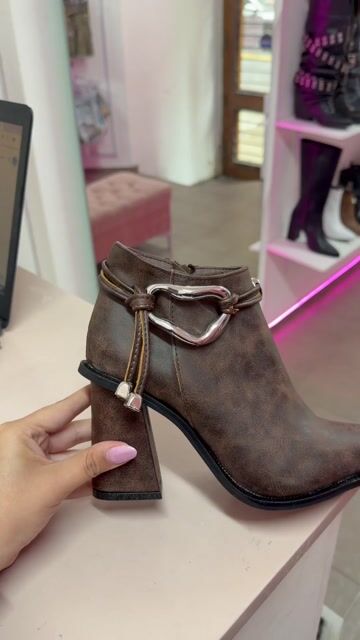 Video de AMOUR BOOT