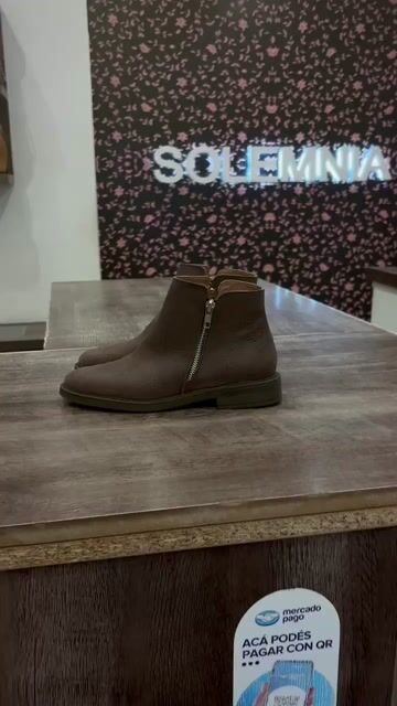Video de SOLEMNIA SHOES