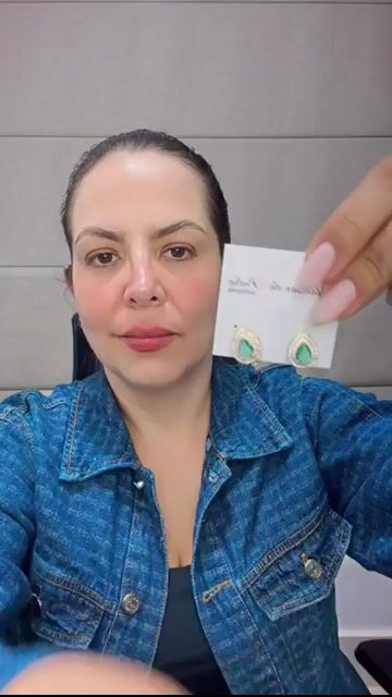 Video de Brinco de Pressão Gota Ouro 18k