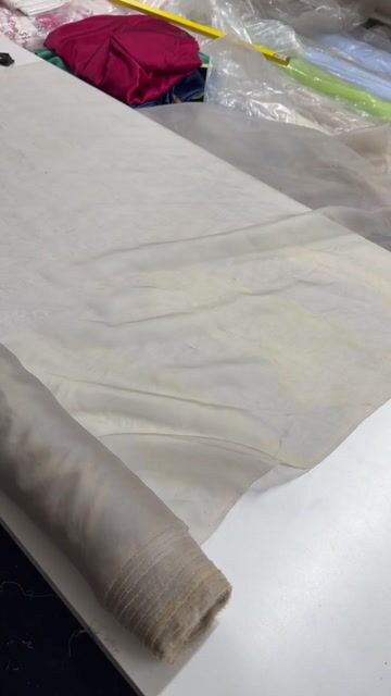 Vídeo de Tecido Organza 100% Seda Pura - Cinza Manchado