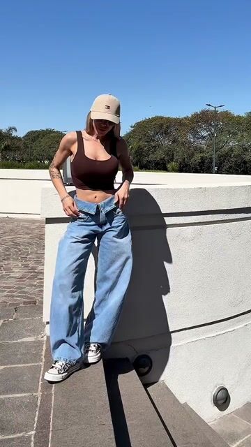 Video de WOMAN IN LOVE