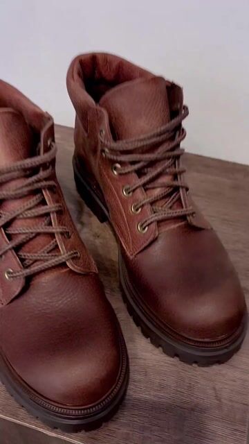 Video de SOLEMNIA SHOES