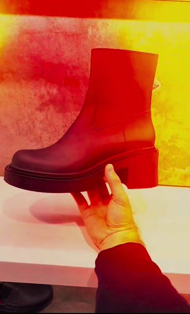 Video de Botas de lluvia ZARA negro