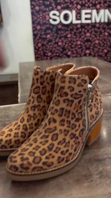 Video de SOLEMNIA SHOES