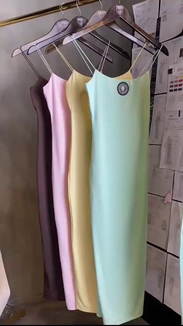 Video de Vestido Chocolate Doce Midi Hibisco Rosa