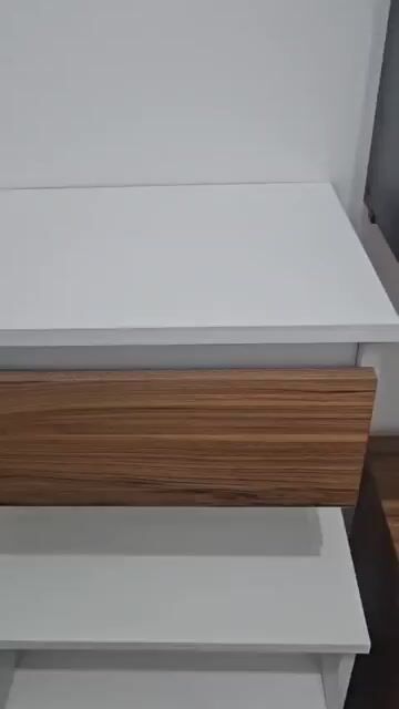 Video de 3007 - Mesa de Luz Flotante - 1 cajon